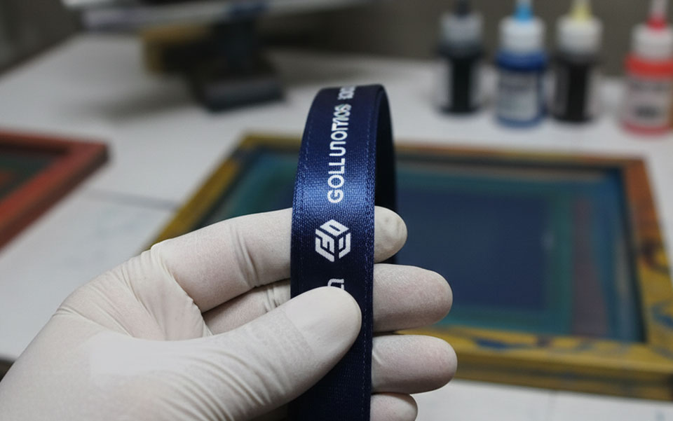 Sablon-Tali-ID-Card-Panduan-Lengkap-untuk-Hasil-Cetak-Klasik-dan-Awet